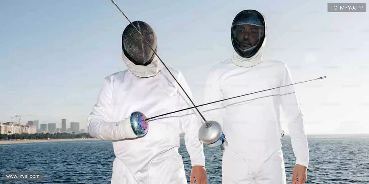 🎁限量周边，把赛场激情带回家！